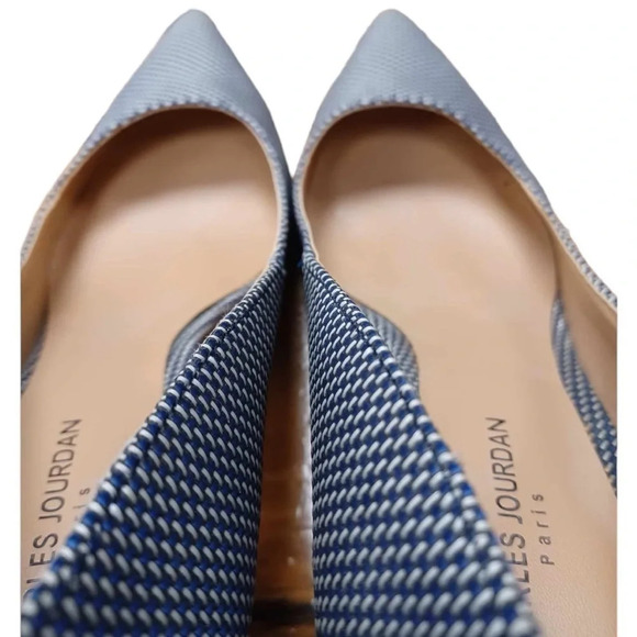 Charles Jourdan Textured Blue & Cream Kitten Heels Size 7.5 - Picture 6 of 10